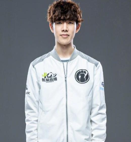 DOTA2 TI突围赛结束，小组赛见！